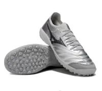 13. Mizuno TF – Plata/Negro – Image 1
