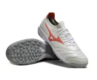 11. Mizuno TF – Blanco/Rojo – Image 1