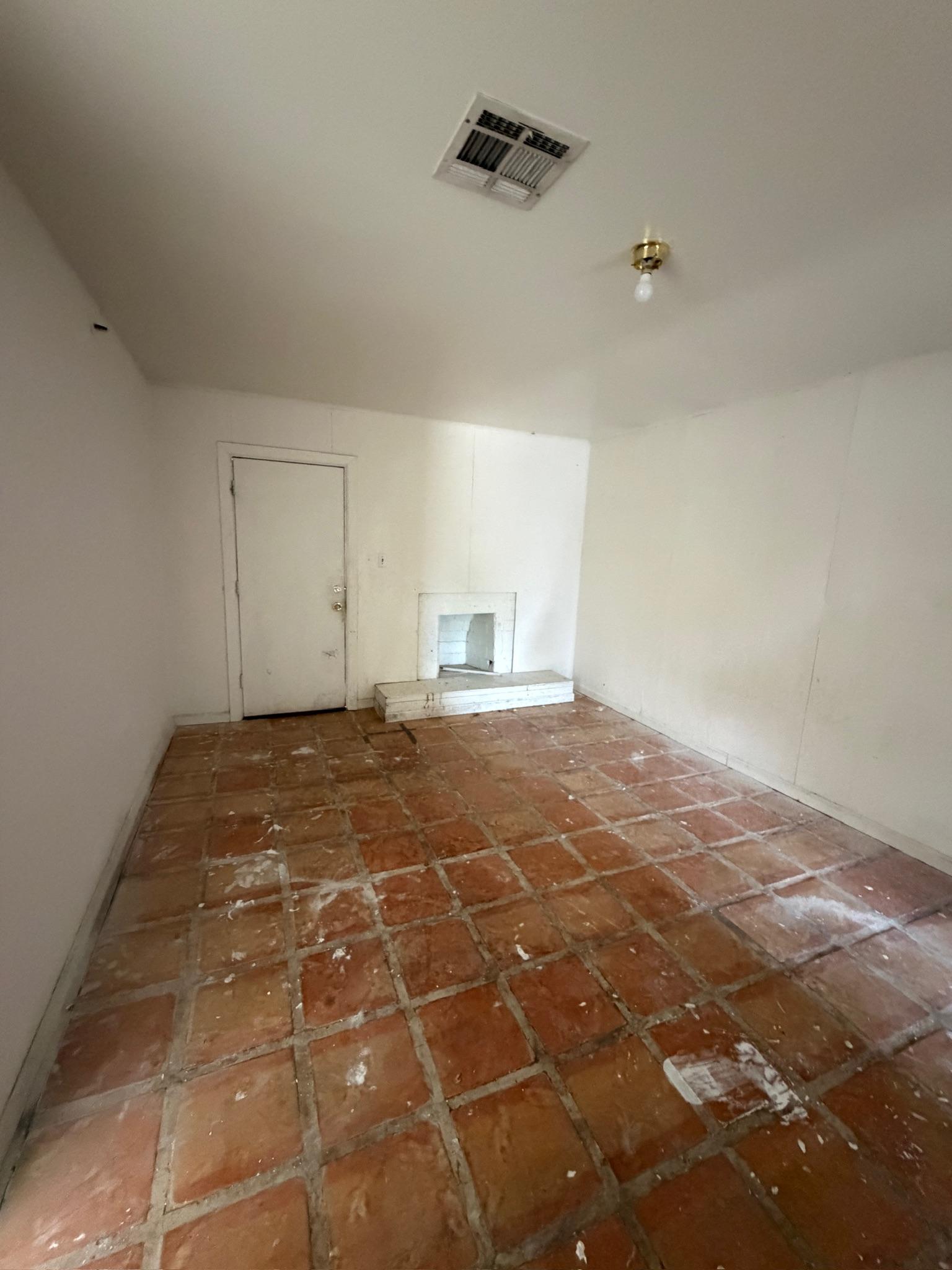 W Mitchell Dr, Phoenix, AZ 85031 – Image 2