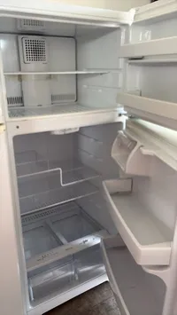 GE Top Freezer Refrigerator – White – Fully Tested & Working – Image 2