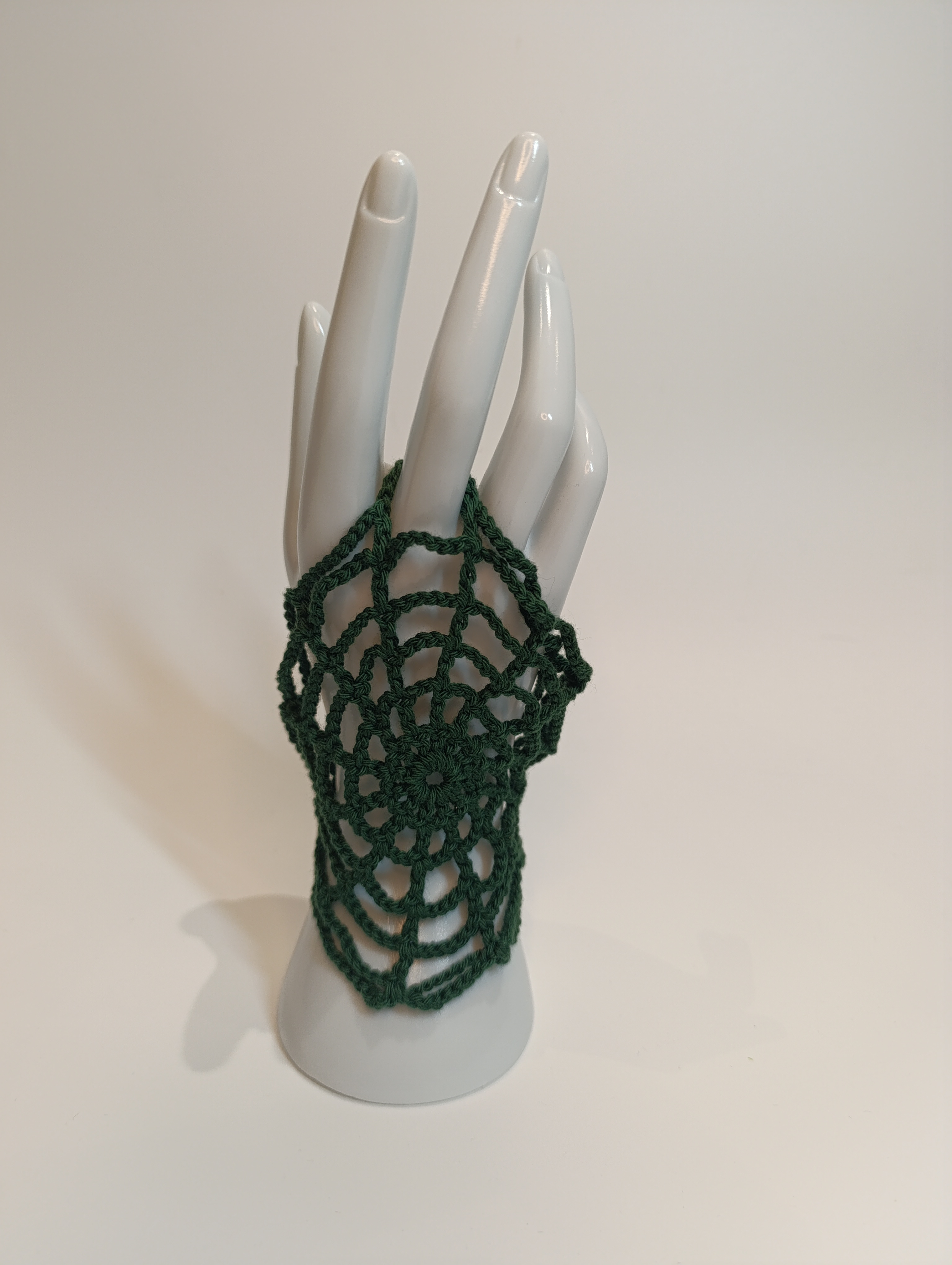 Spiderweb Mittens – Image 2