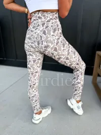 BIRDIE  DUCK CAMO LEGGINGS – Image 2