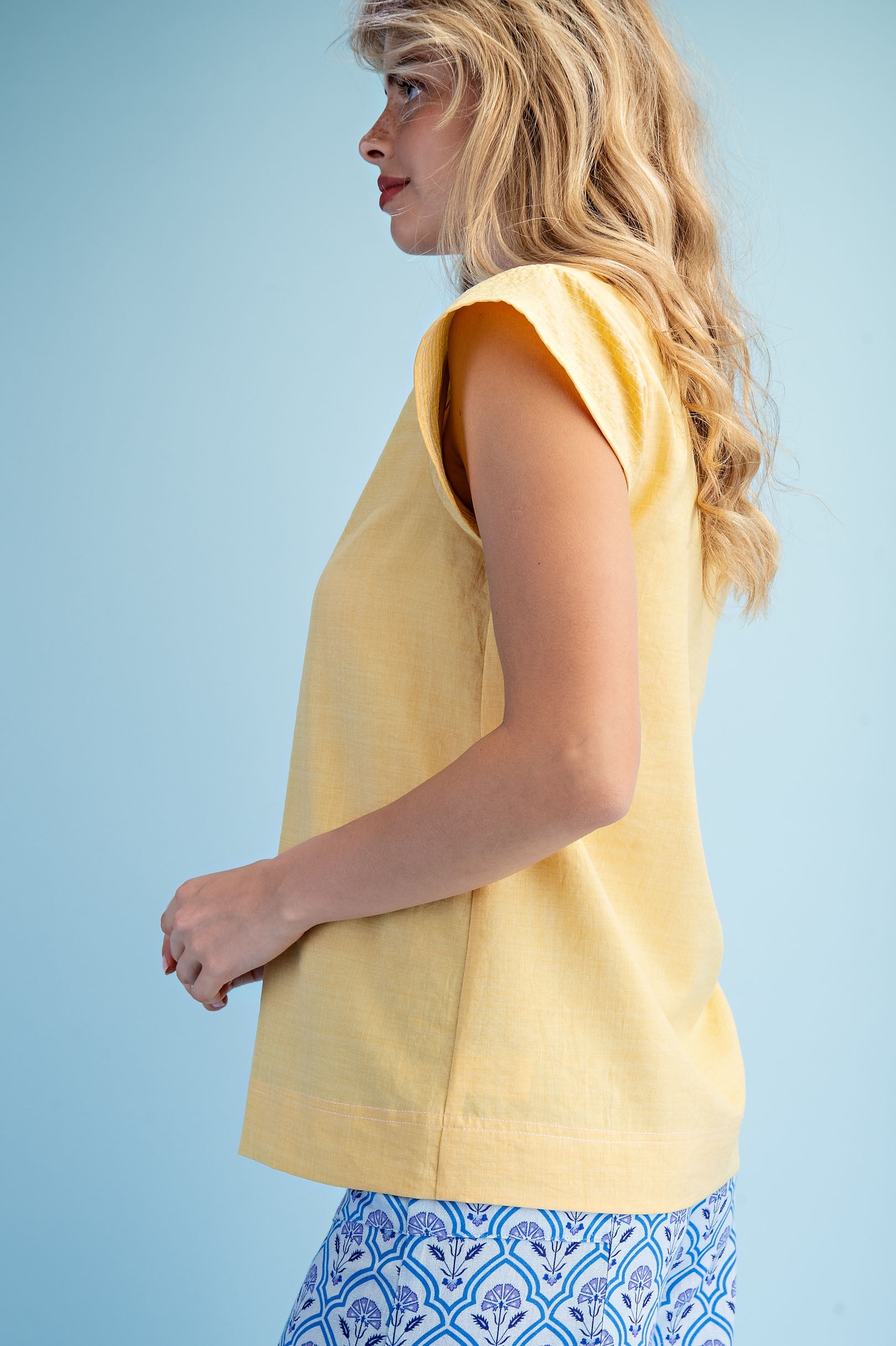 GIGIO Trapunto Stitched V-neck Blouse – Image 3