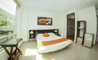 Hotel Tik Poblado — Quadruple Room | Hotel Only, Oct 9–13 – Image 2