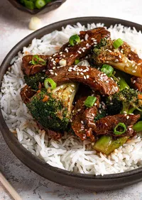 Beef with Broccoli – Image 1