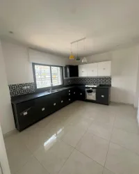 À LOUER – APPARTEMENT - MERMOZ - F5 DUPLEX VIDE – Image 8