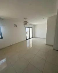 À LOUER – APPARTEMENT - MERMOZ - F5 DUPLEX VIDE – Image 4