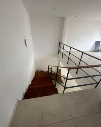 À LOUER – APPARTEMENT - MERMOZ - F5 DUPLEX VIDE – Image 3