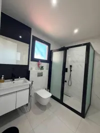 À VENDRE - APPARTEMENT F4 - POINT E – Image 4