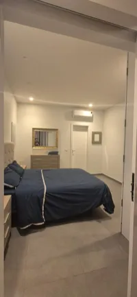 À LOUER – APPARTEMENT MEUBLÉ - FANN MERMOZ – Image 3