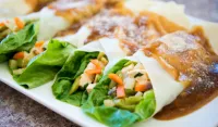 Lumpiang Sariwa – Image 1
