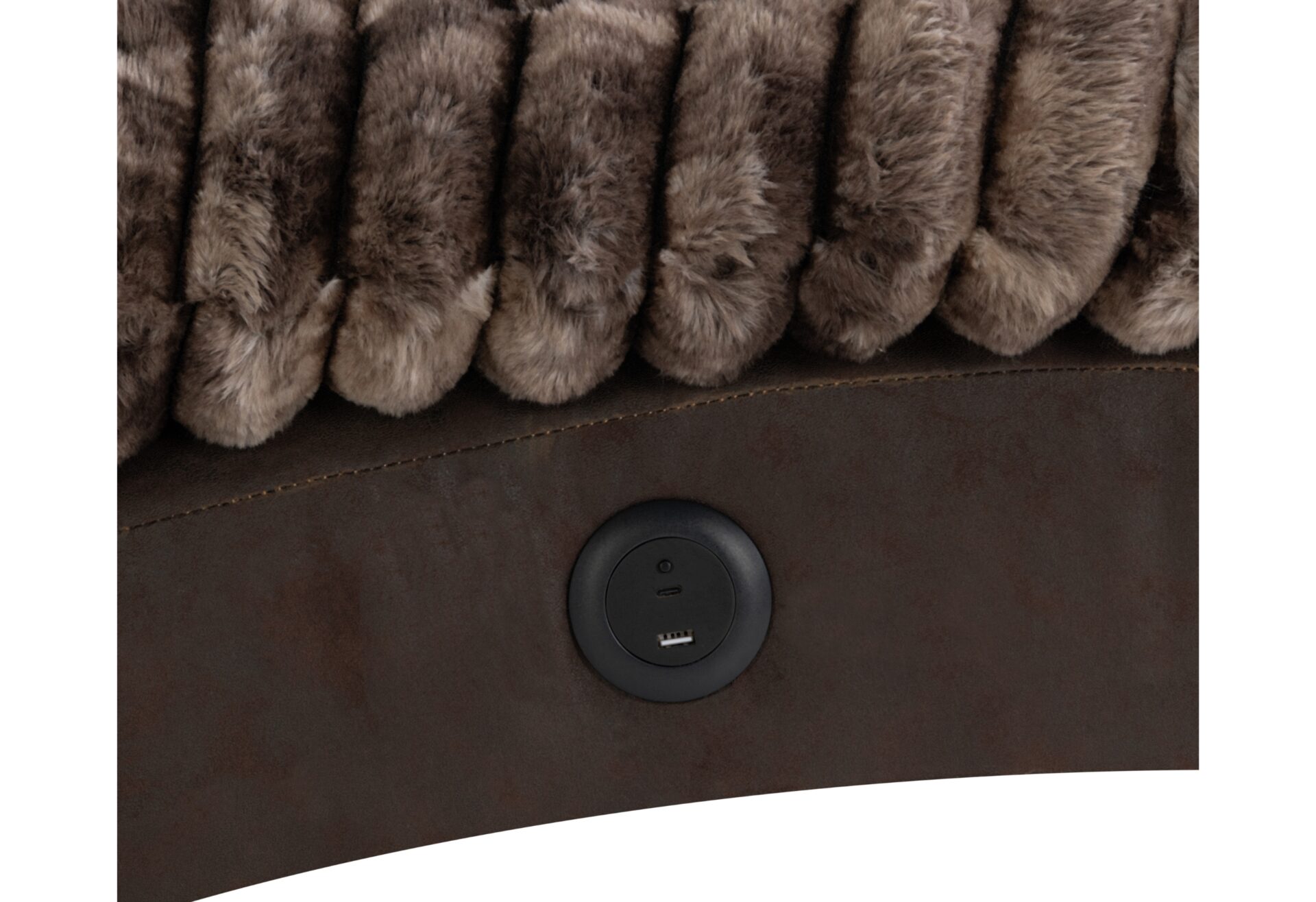 DOMINIC MINK/JAVA CHAISE WITH USB – Image 2