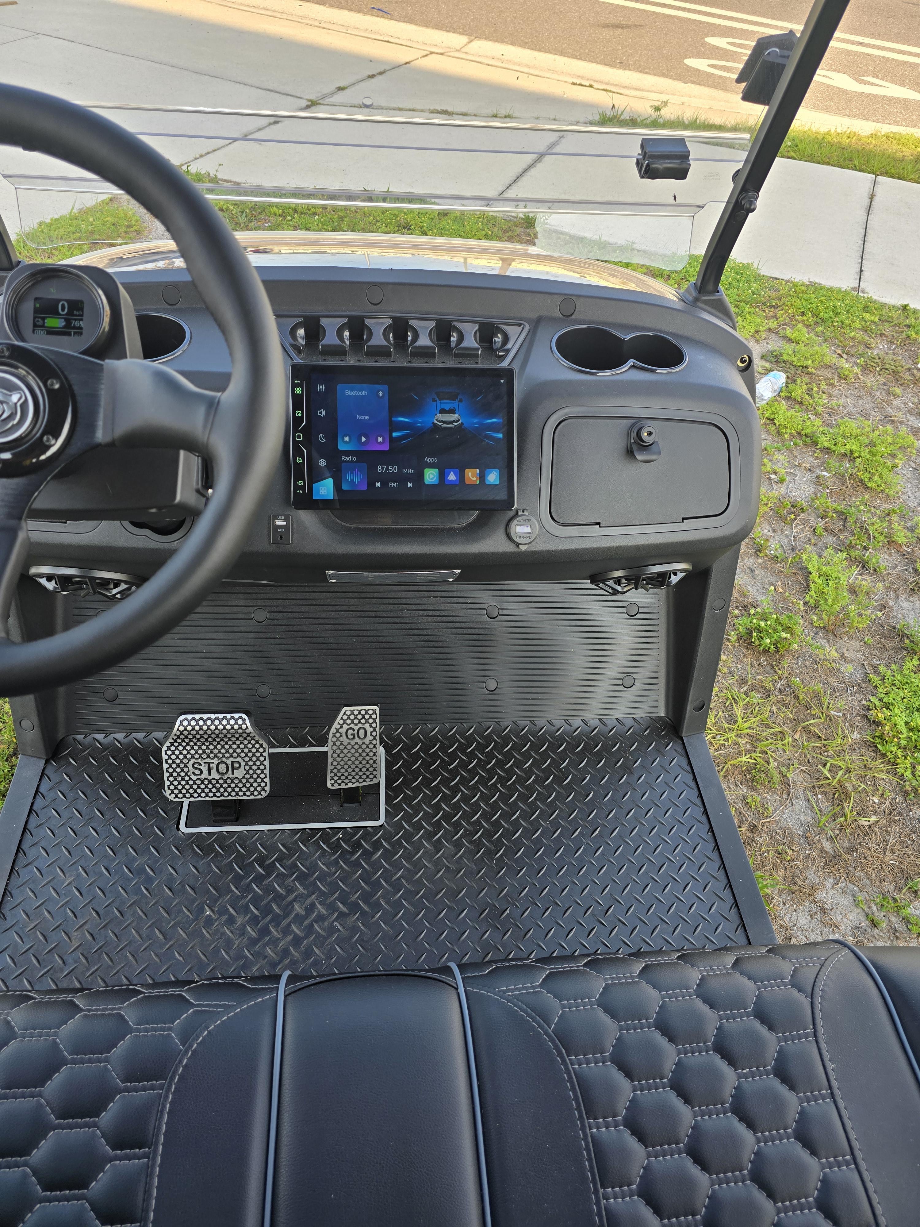 2026 Kodiak MX 4+2 Gun Gray 6-Passenger #1937 – Image 3