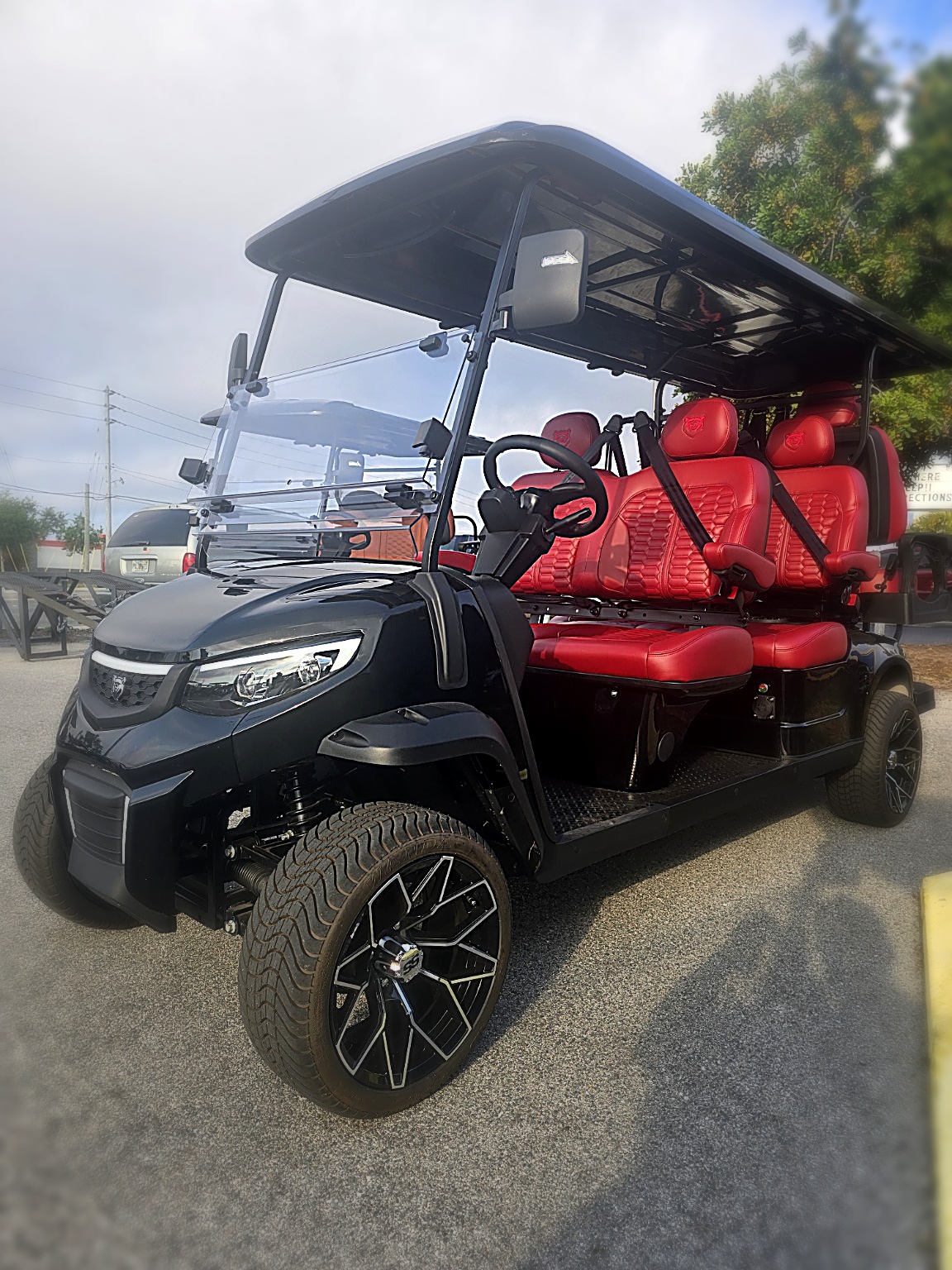 2026 Kodiak MX 4+2 Jet Black 6-Passenger #1939 – Image 1