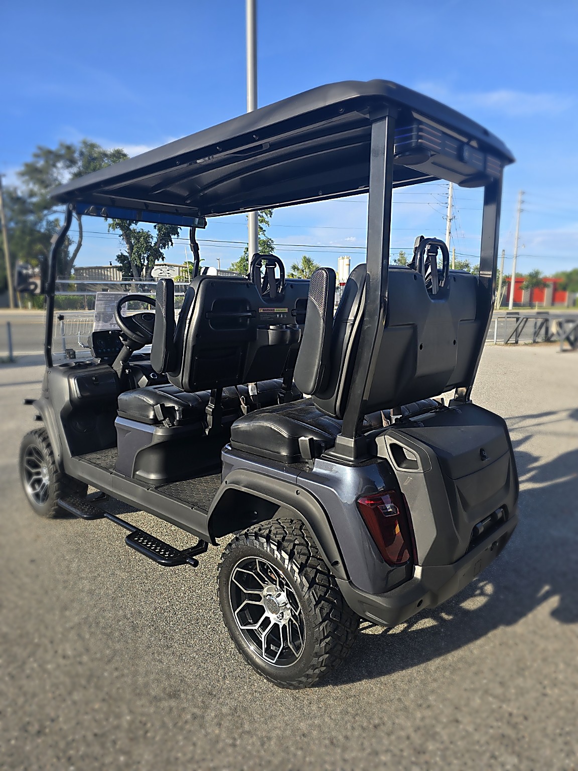 2024 Evolution Maverick 4 Forward Used Gray #4730 – Image 4