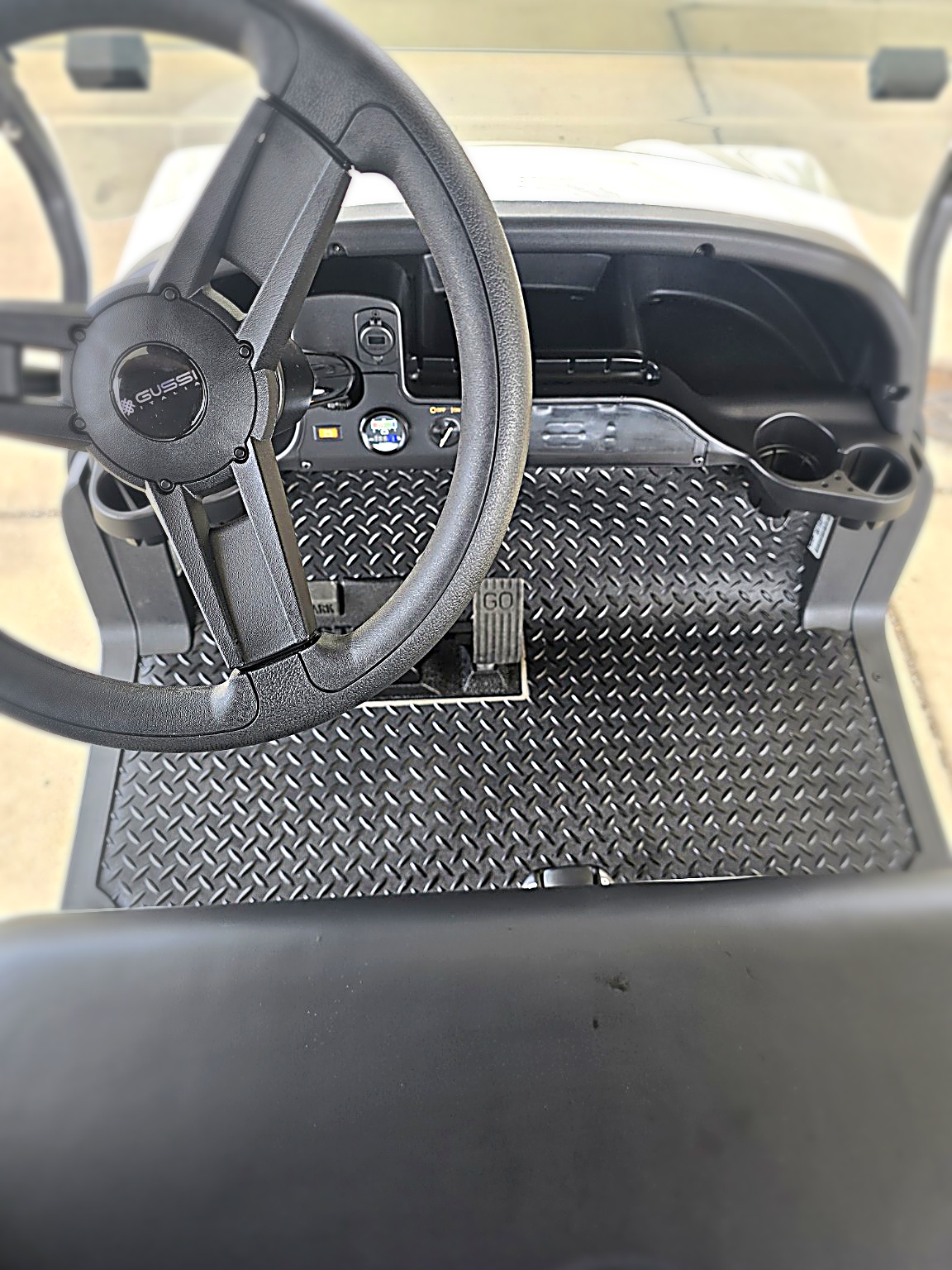 Club Car Tempo / Lithium Golf Cart /  Lux Professionally Refurbished  – Image 5