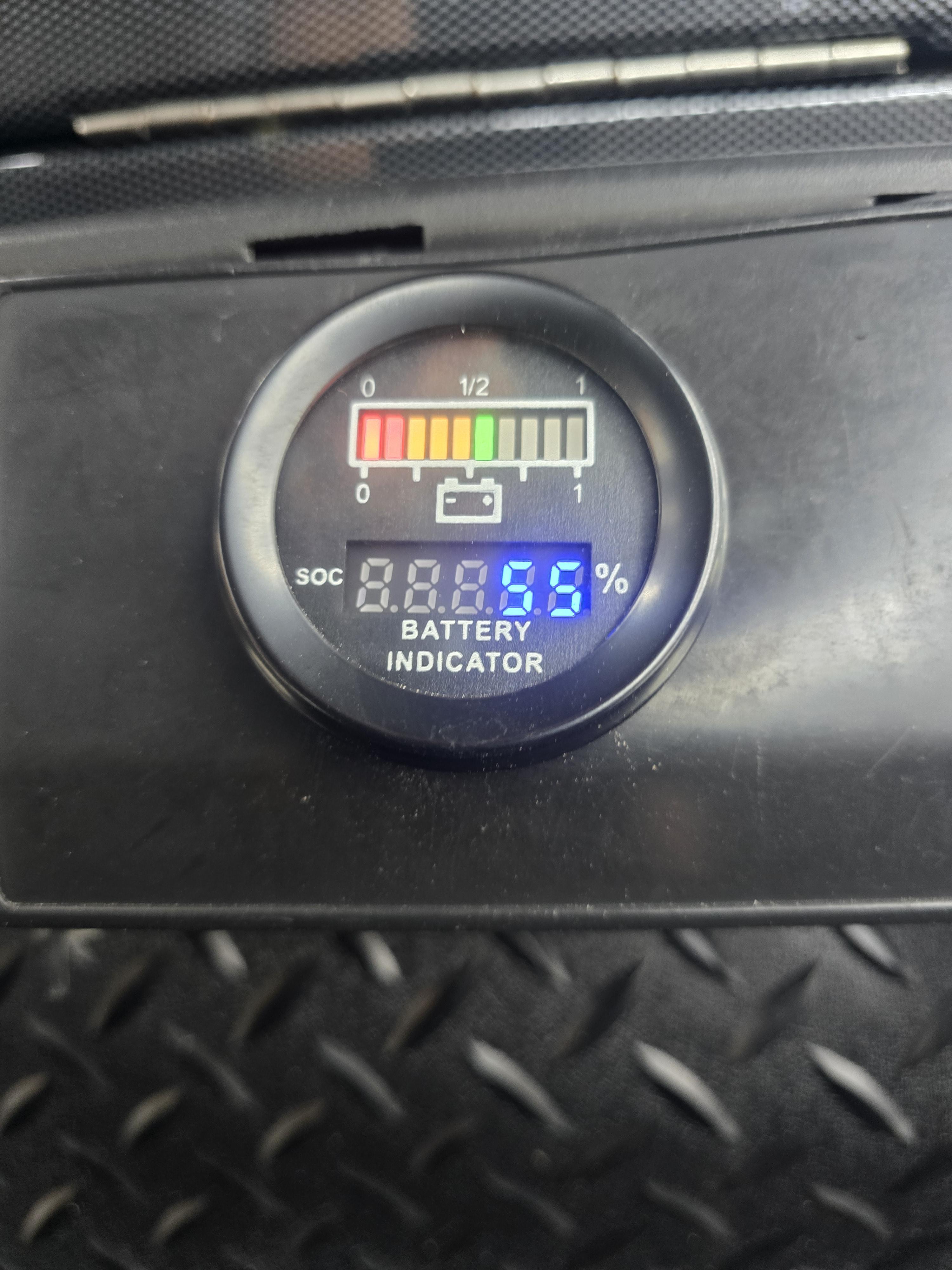 Club Car Tempo Lifted / Lithium Golf Cart / Lux Professionally Refurbished – Image 4