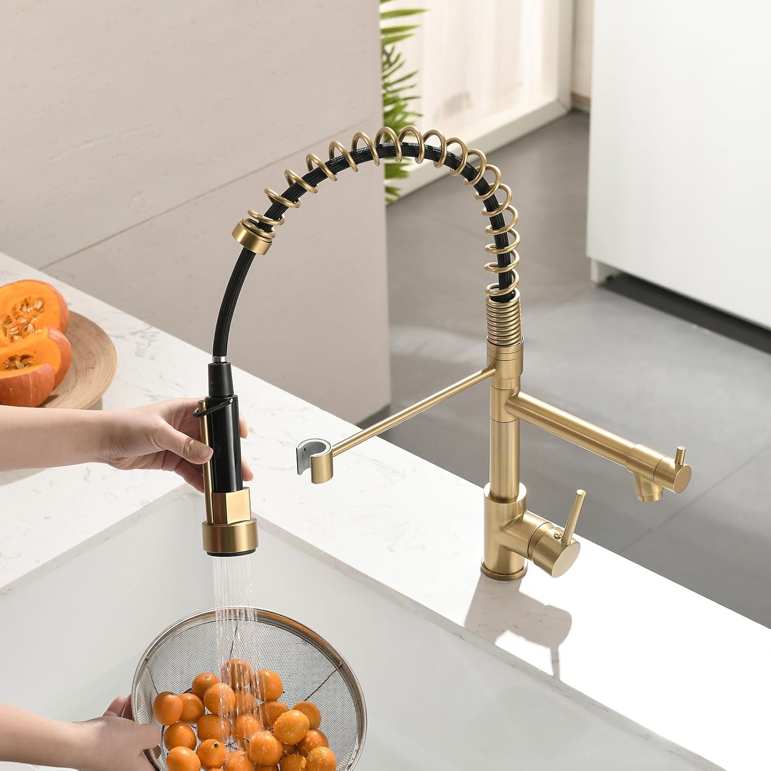 Brushed Gold Pull-Down Kitchen Faucet – Single Handle, High-Pressure Double Nozzle, 360° Spring Spout with Sprayer Lock – Image 7