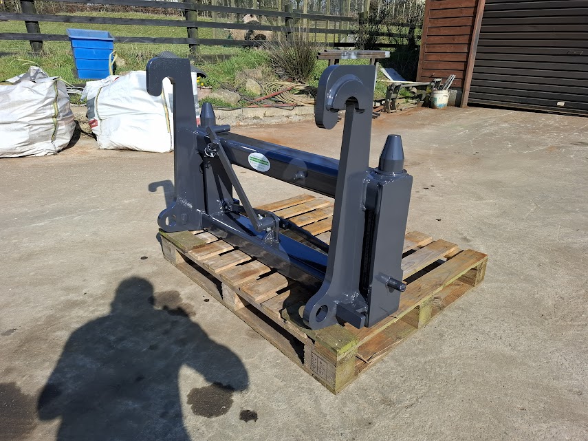 JCB Volvo 50 To Pin and Cone Adapter – Image 1