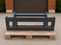 16 Inch Pallet Fork Carriage – Manitou – Image 2