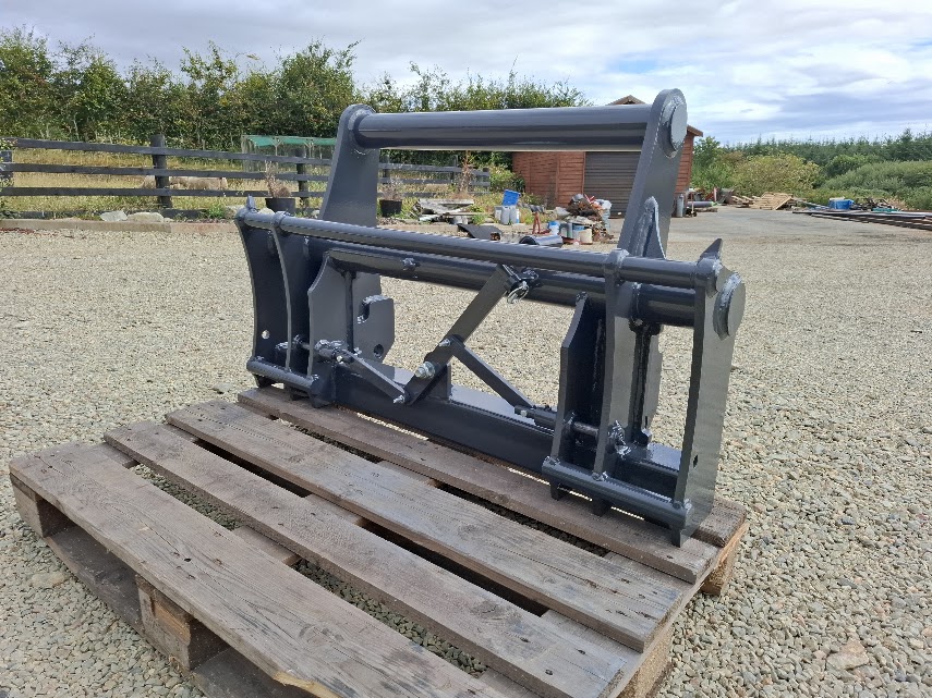 Bobcat Telehandler to Euro 8 Adapter – Image 3
