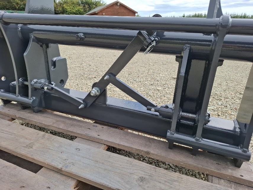 Bobcat Telehandler to Euro 8 Adapter – Image 4