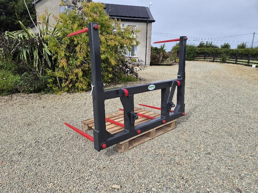 Adjustable 3 Bale Straw Handler – Euro 8 – Image 3