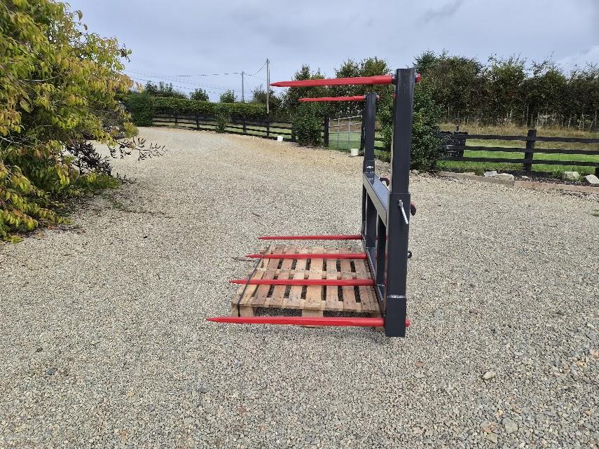 Adjustable 3 Bale Straw Handler – Euro 8 – Image 7