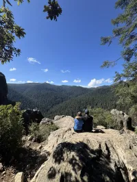 Dinamos Hike and Views – Image 1