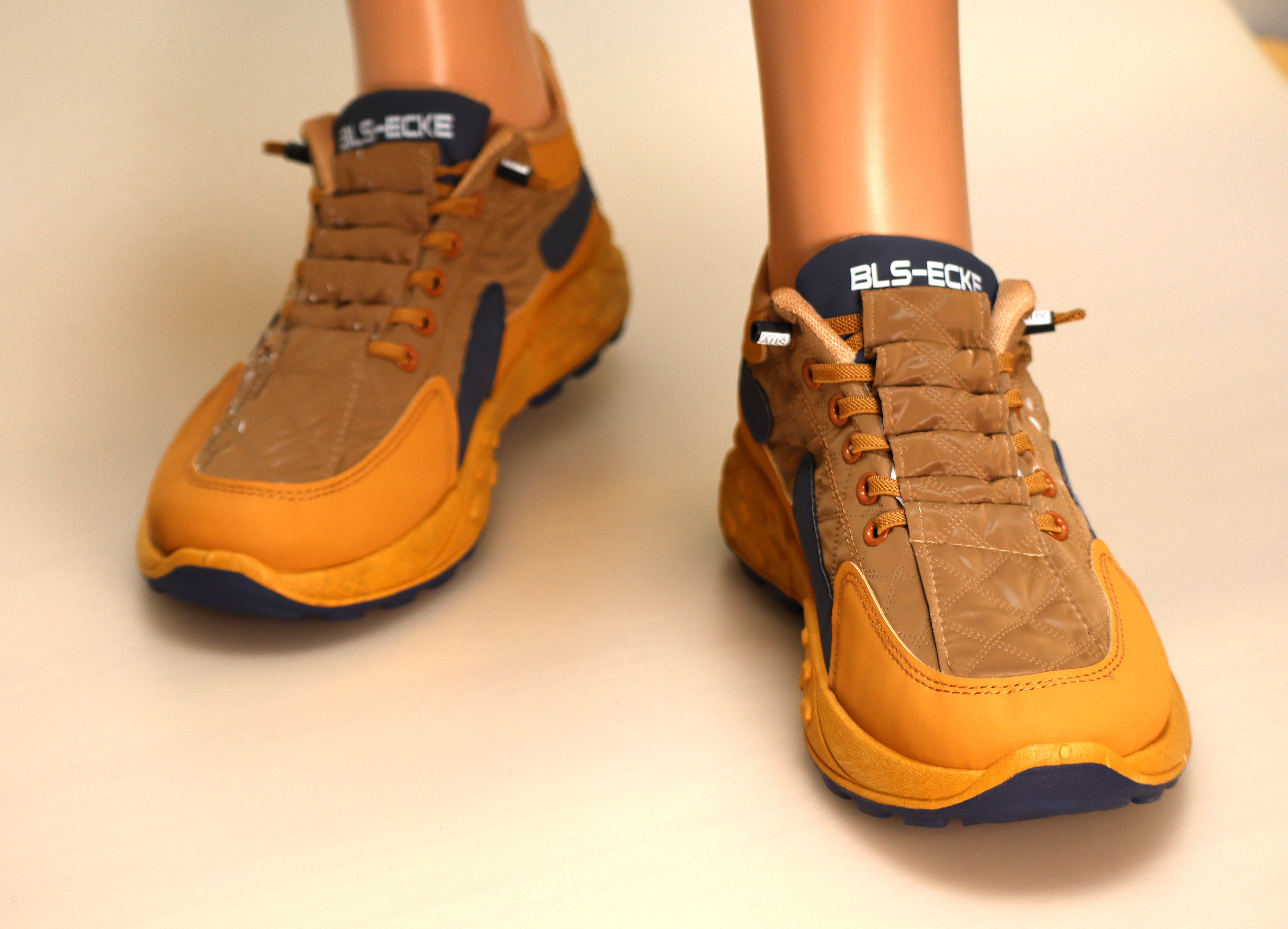 Tan & Blue Walking Shoe – Image 2