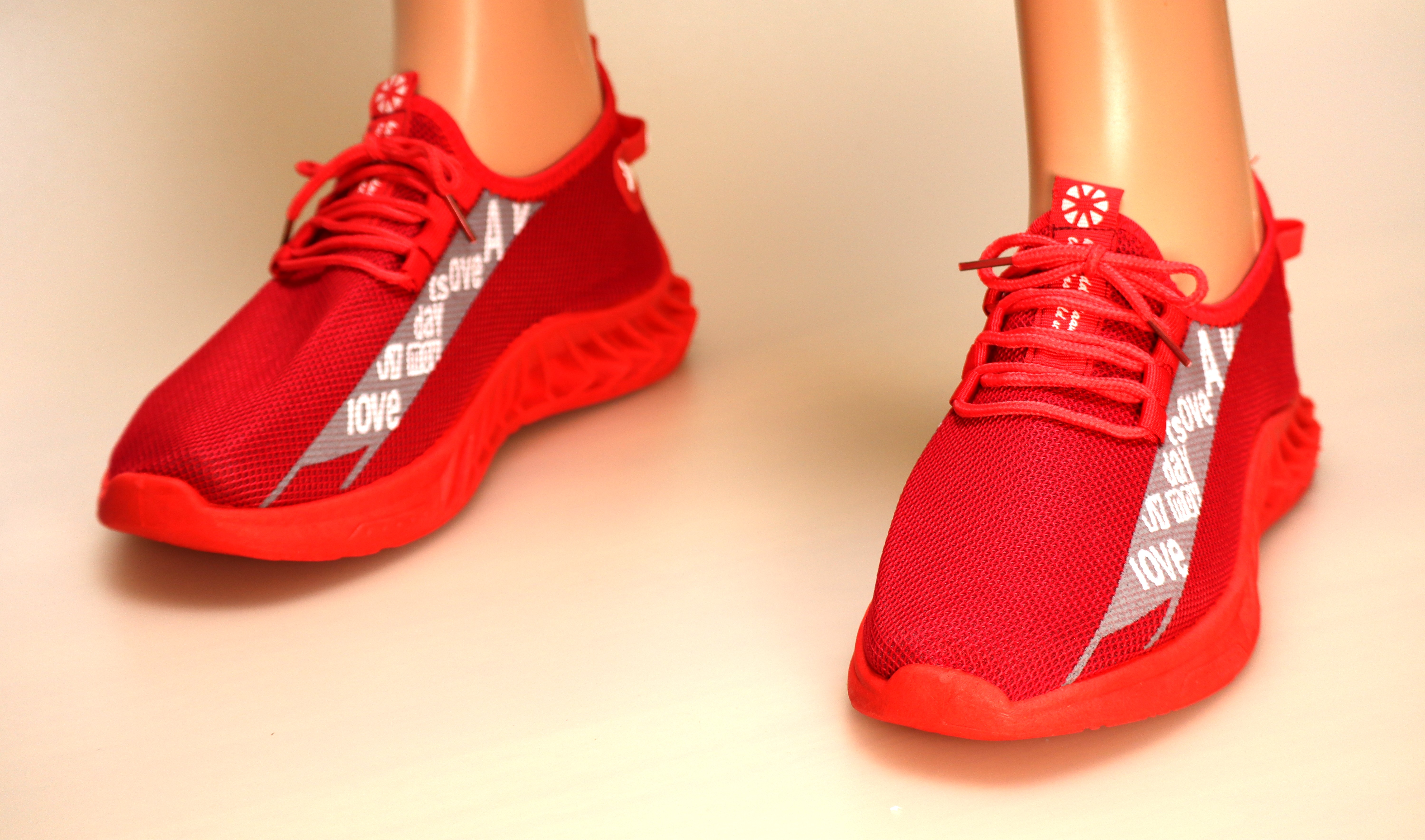 Fashion Mesh Walking Shoe - Red – Image 2