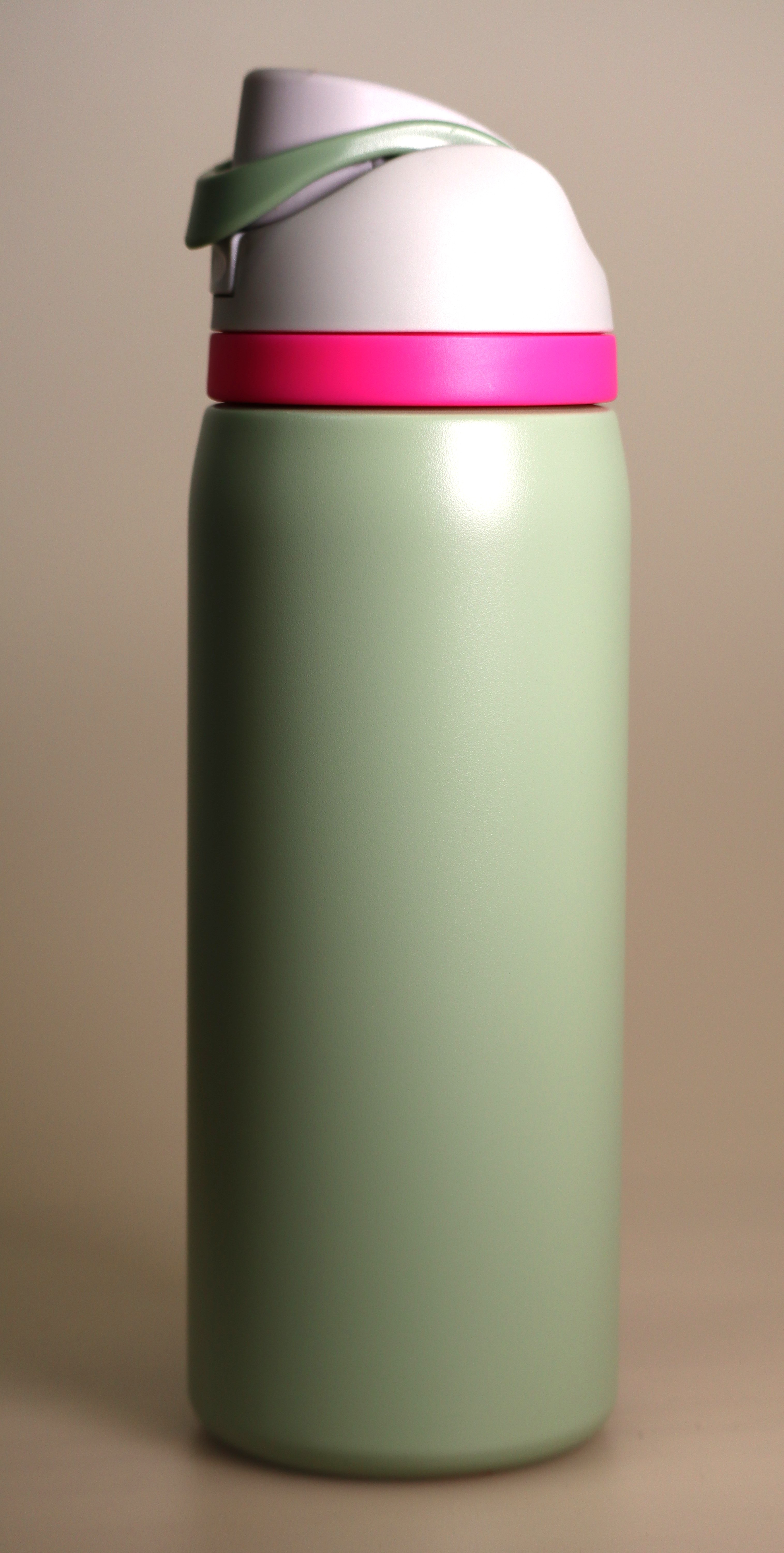 32 oz Stainless Steel Insulated Medium Bottle – Sage w_Pink Accent Ring