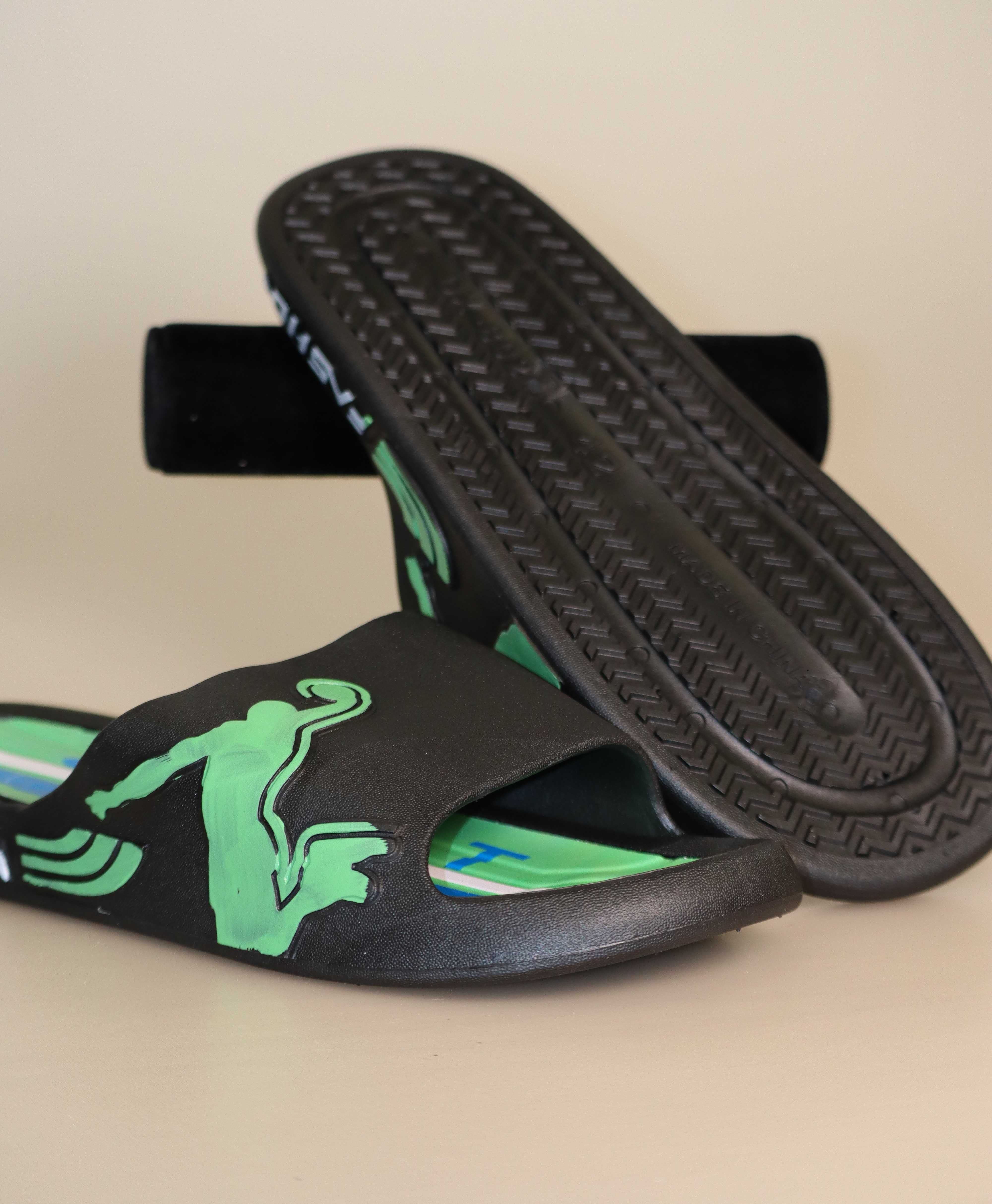 Black w/Green Logo & Stripe Men's Slide – Image 2