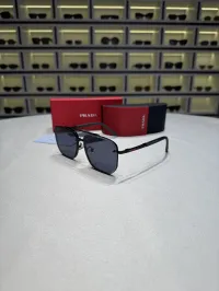 Prada – Image 1