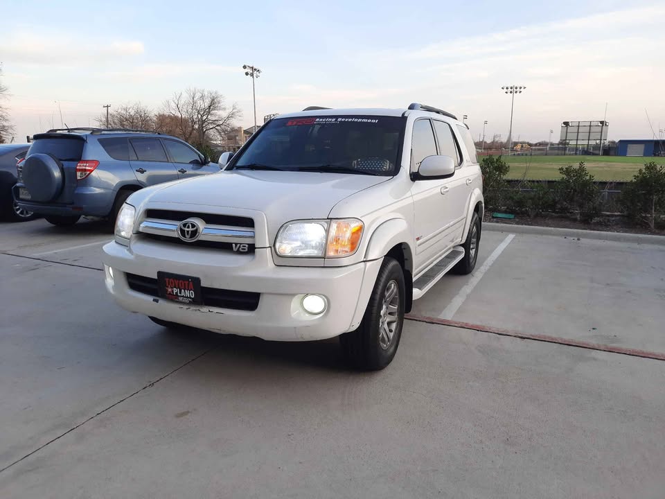 2005 Toyota sequoia Limited Sport Utility 4D - $4500 – Image 3