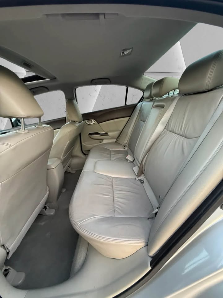 2012 Honda civic EX-L w/Navigation Sedan 4D - $4,950 – Image 4