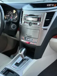 2011 Subaru legacy Premium 175k millas título limpio 3900$ – Image 7