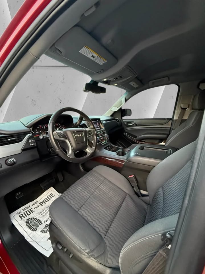 2015 GMC yukon SLT Sport Utility 4D – Image 11