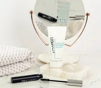 Crystal Clear Eye Makeup Remover – Image 2