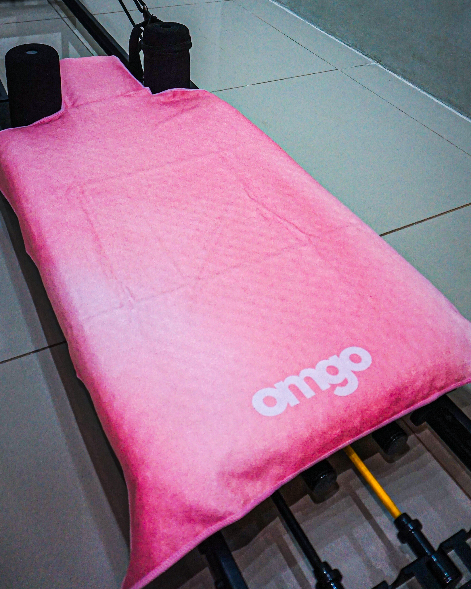 STUDIO GRIP TOWEL™  – Rose