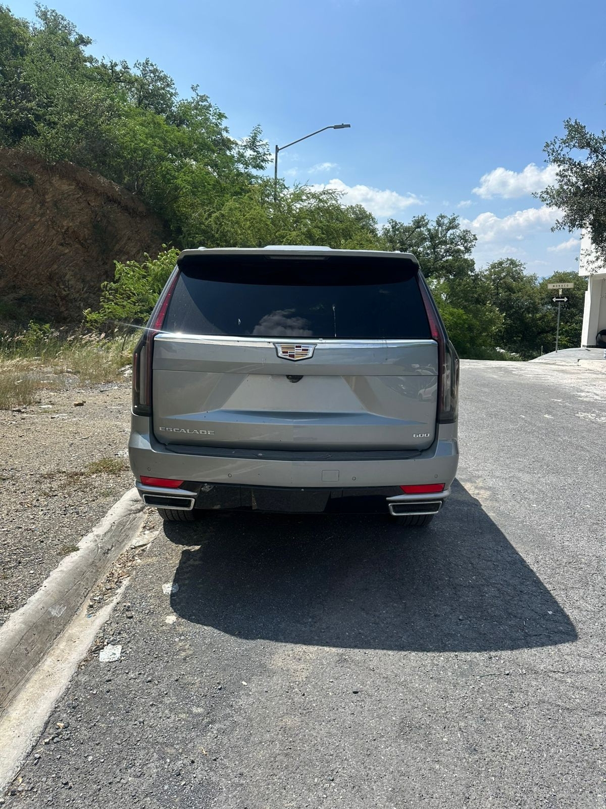 CADILLAC ESCALADE ESV BLINDADA 2023 – Image 3