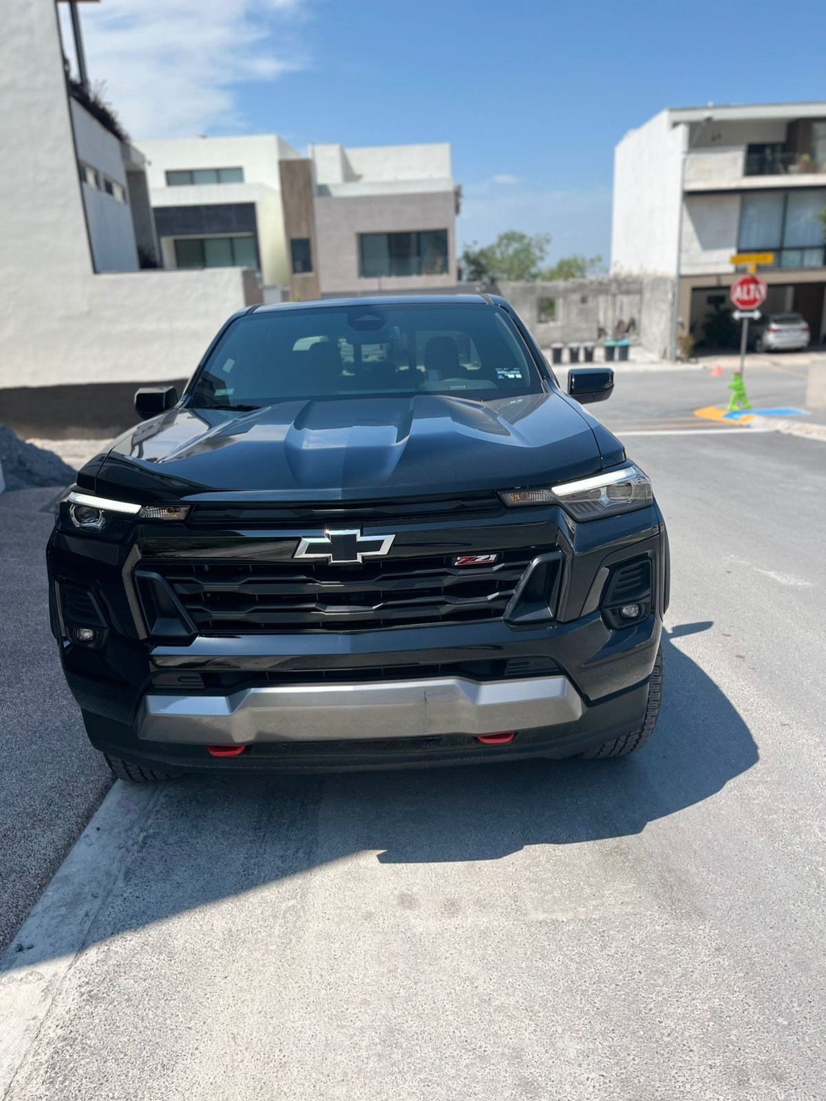 CHEVROLET COLORADO Z71 2025 – Image 3