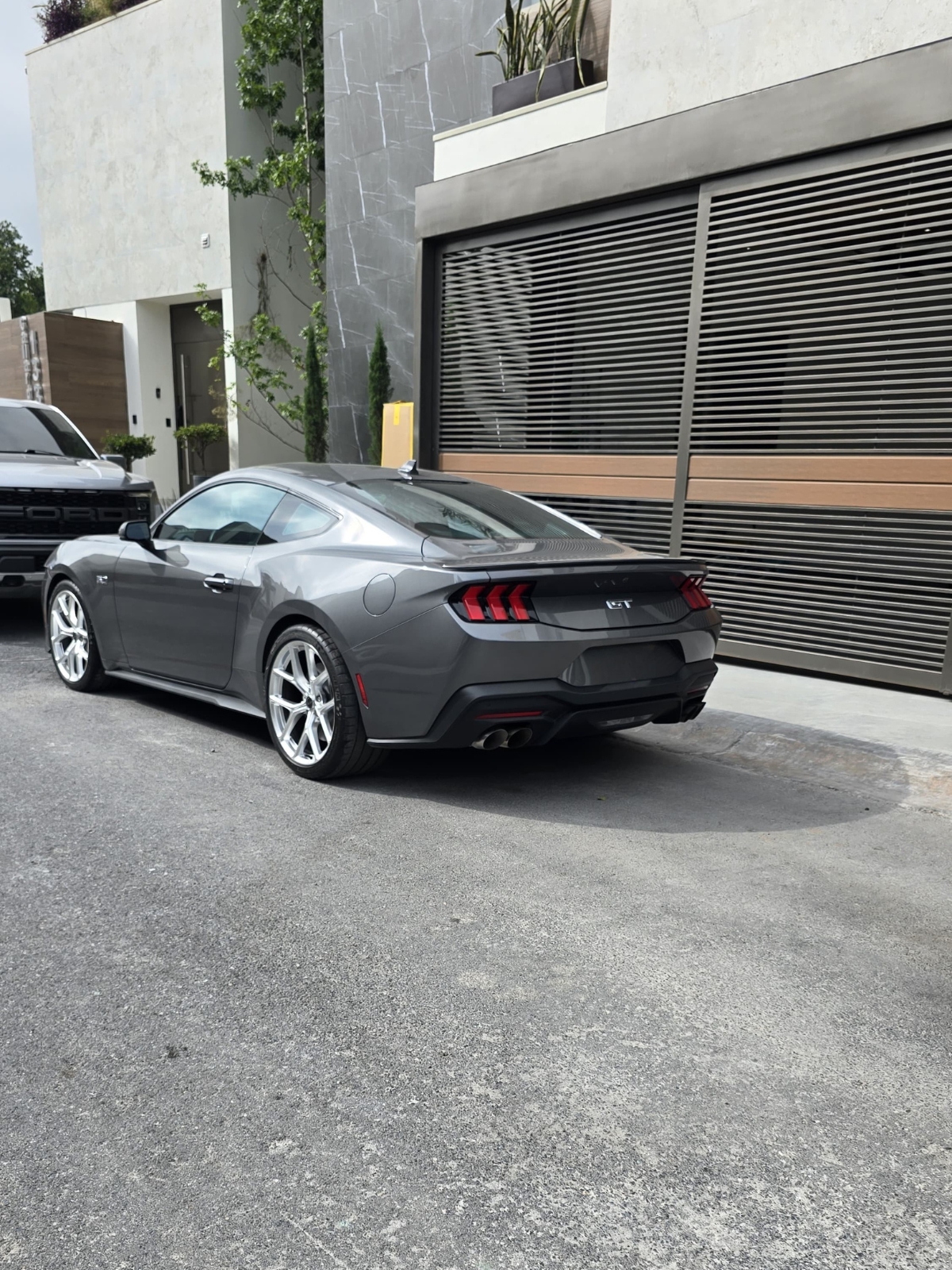 FORD MUSTANG GT 2025 – Image 6