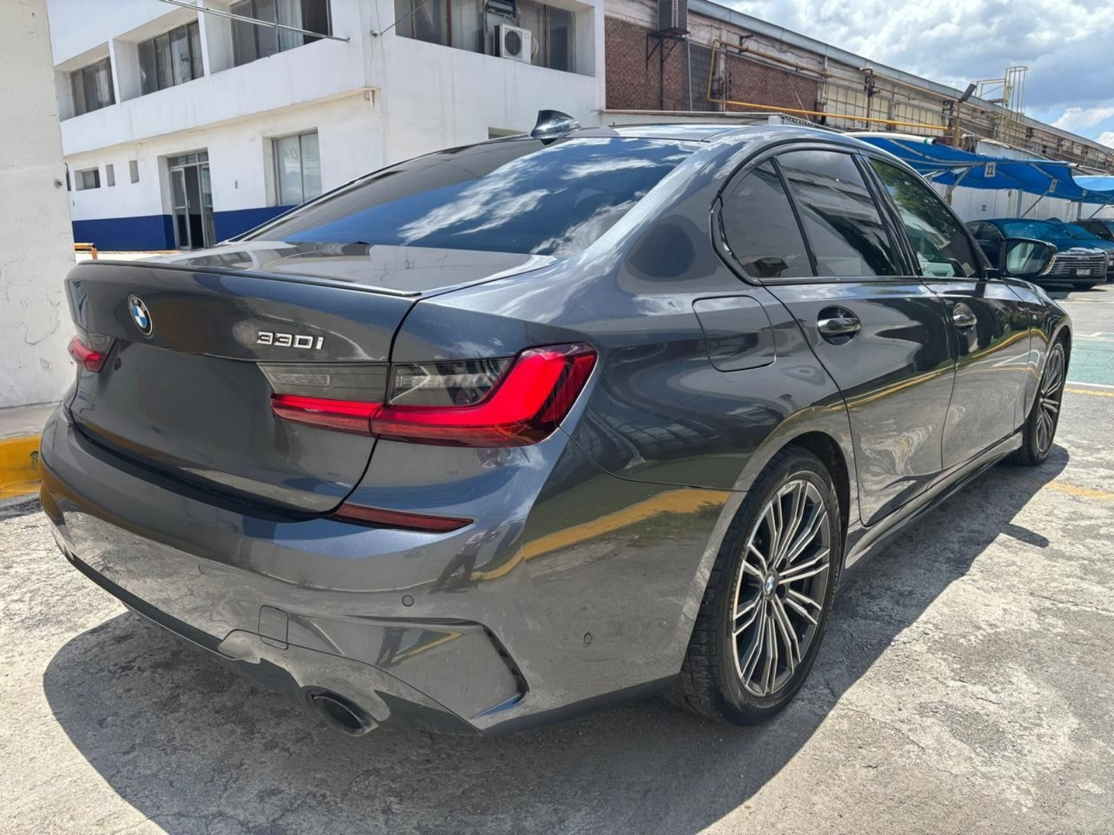 BMW 330I M SPORT SHADOW EDITION 2022 – Image 6