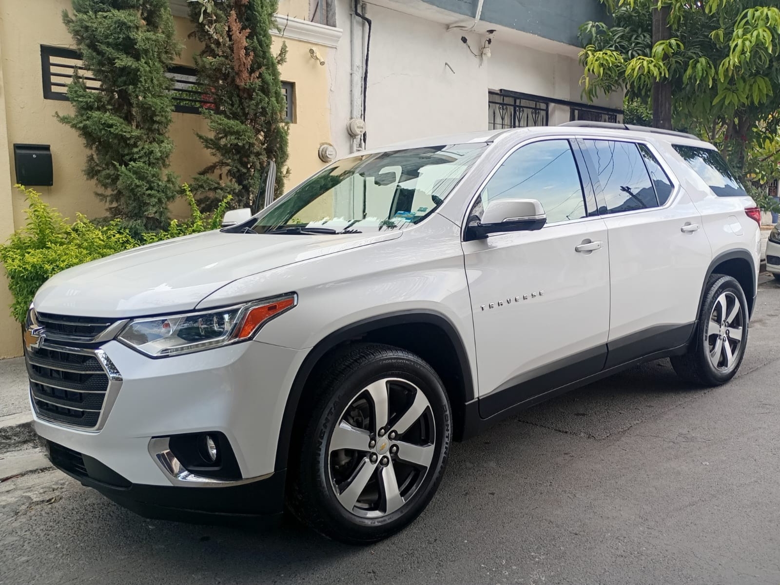CHEVROLET TRAVERSE LT 2021 – Image 3