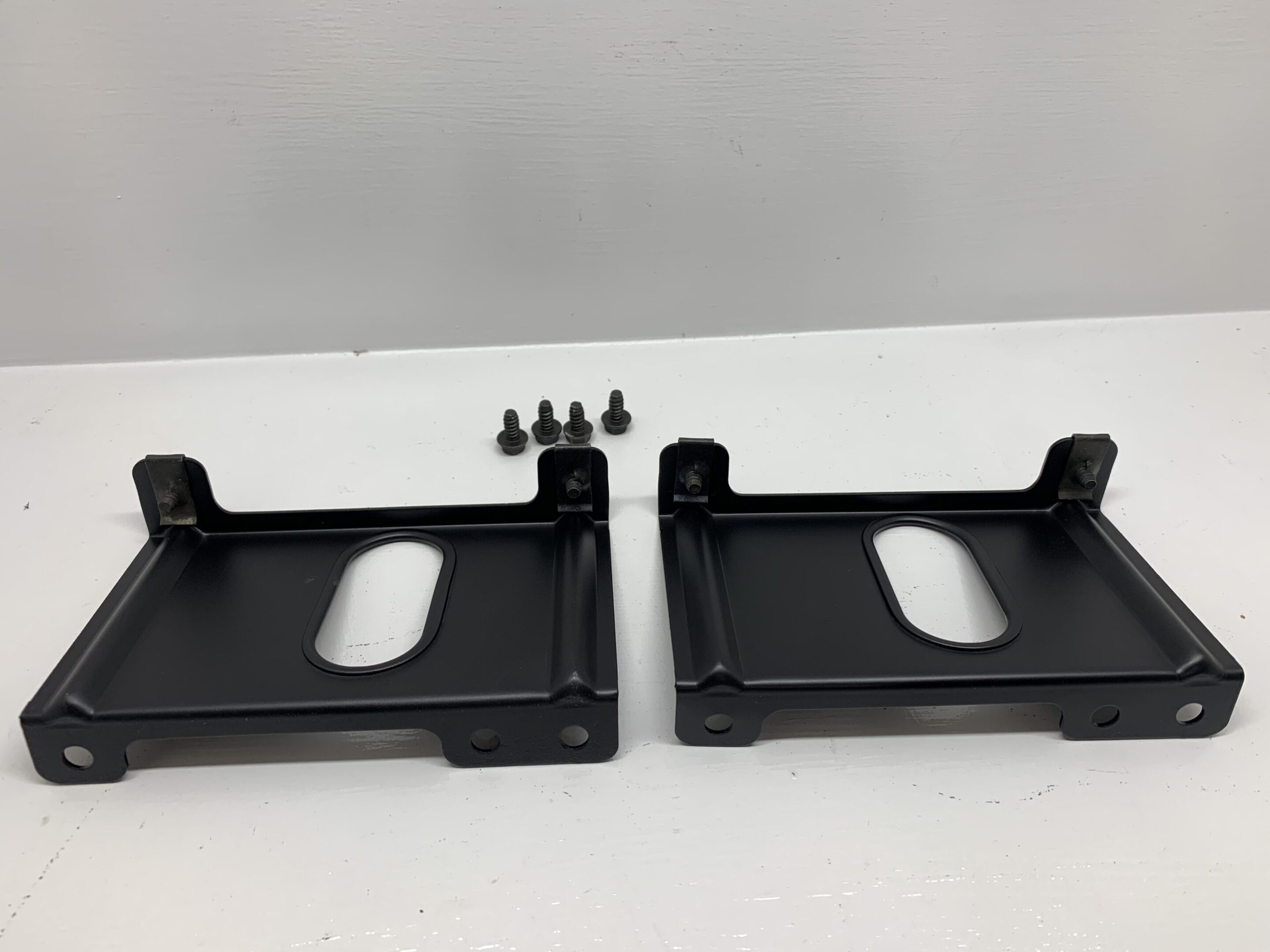 VACUUM STORAGE TANK BRACKET – Image 2