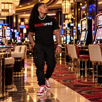 KCULTURED CONTRAST TEE – Image 1