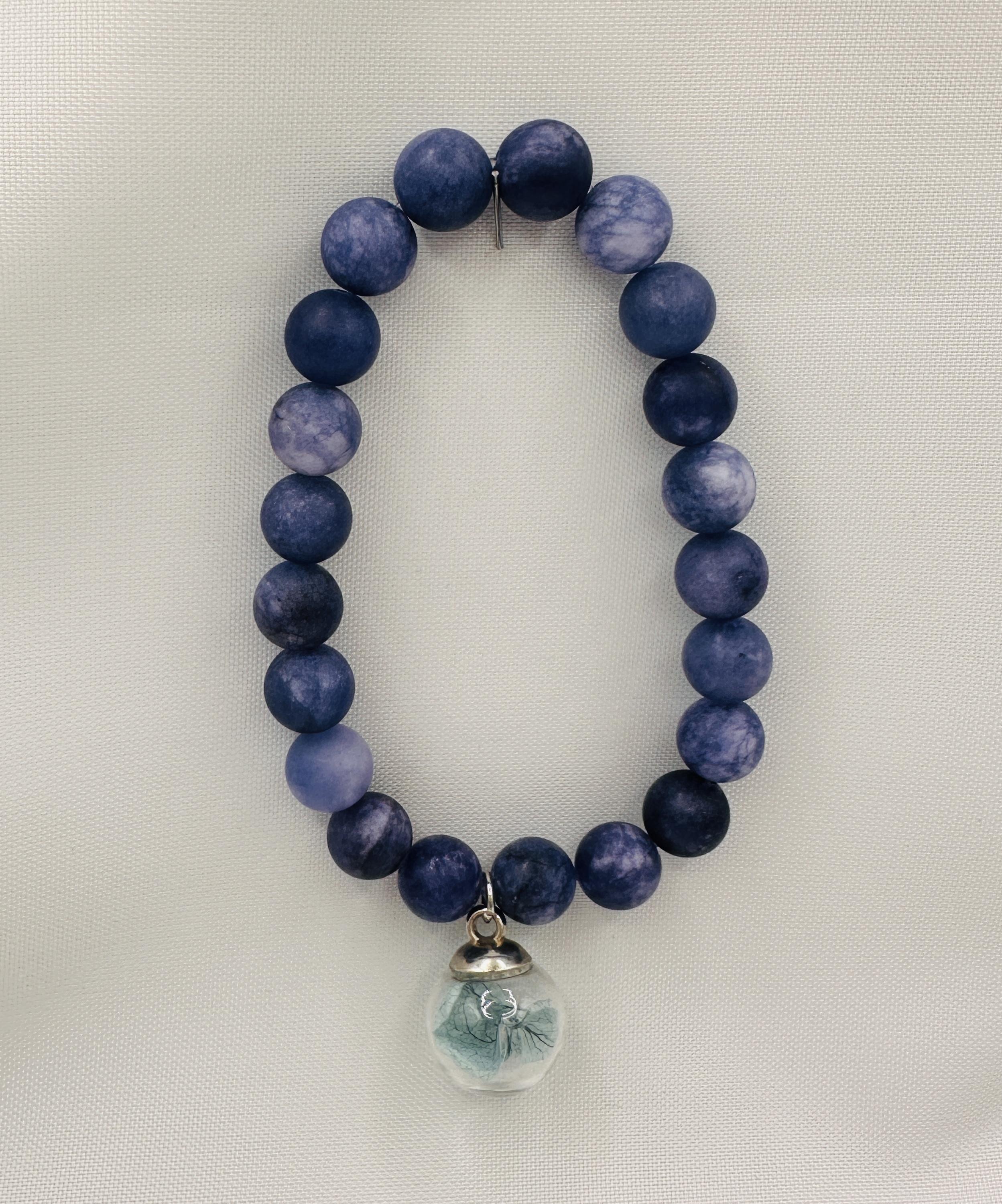 Blue Sodalite Flower Beaded Bracelet – Image 2