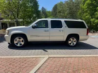 2010 Chevrolet Suburban – Image 4