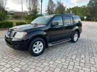 2011 Nissan Pathfinder – Image 3